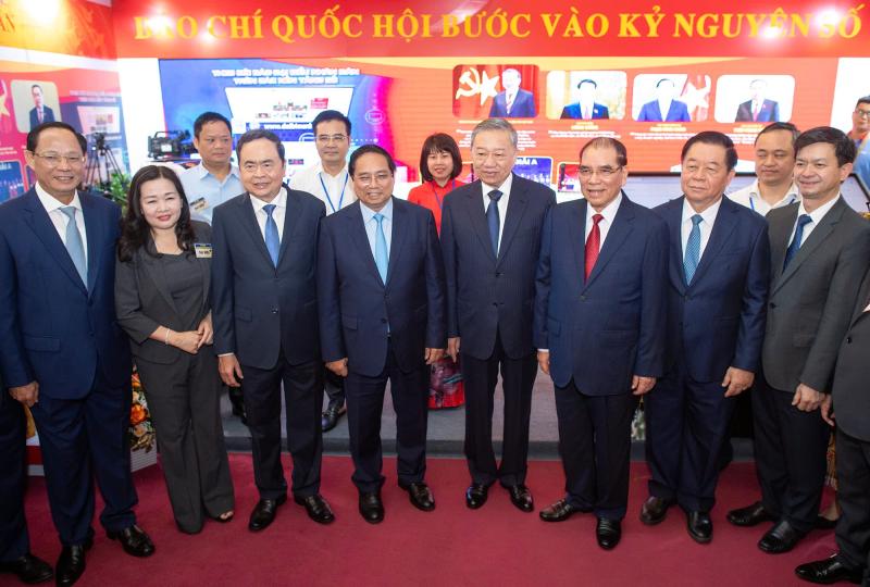 Tong bi thu,  ky niem bao chi,  bao chi cach mang,  bao chi Viet Nam,  lanh dao Dang anh 4