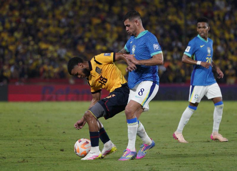 Ecuador dau Brazil anh 1