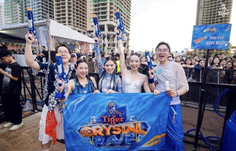 Tiger Crystal Rave 2025 anh 3