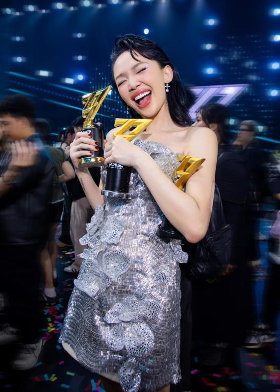 Toc Tien anh 1