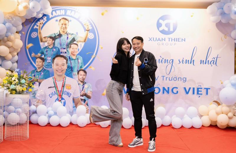Vu Hong Viet,  Thuy Anh,  HLV Hong Viet anh 3