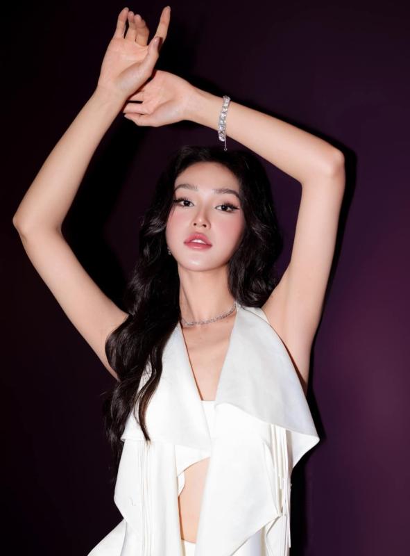 Cu Thi Tra,  sao Viet,  Diu dang mau nang anh 7