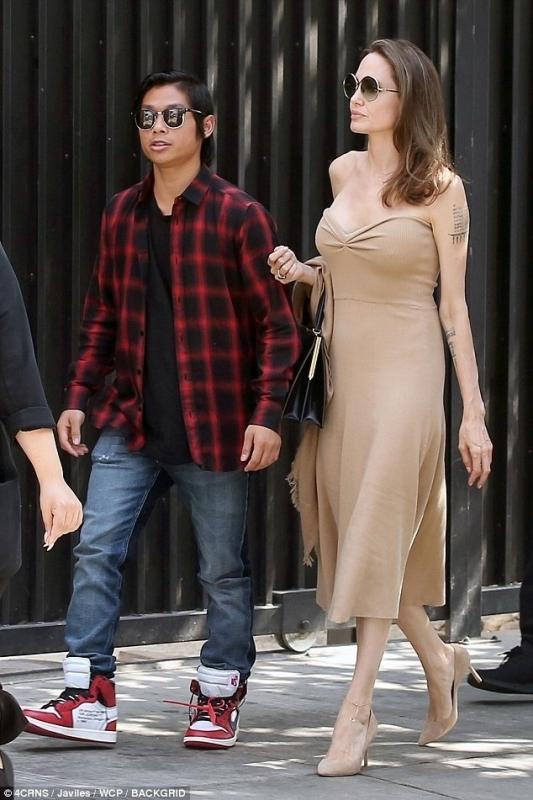 Pax Thien,  Angelina Jolie,  Brad Pitt anh 6