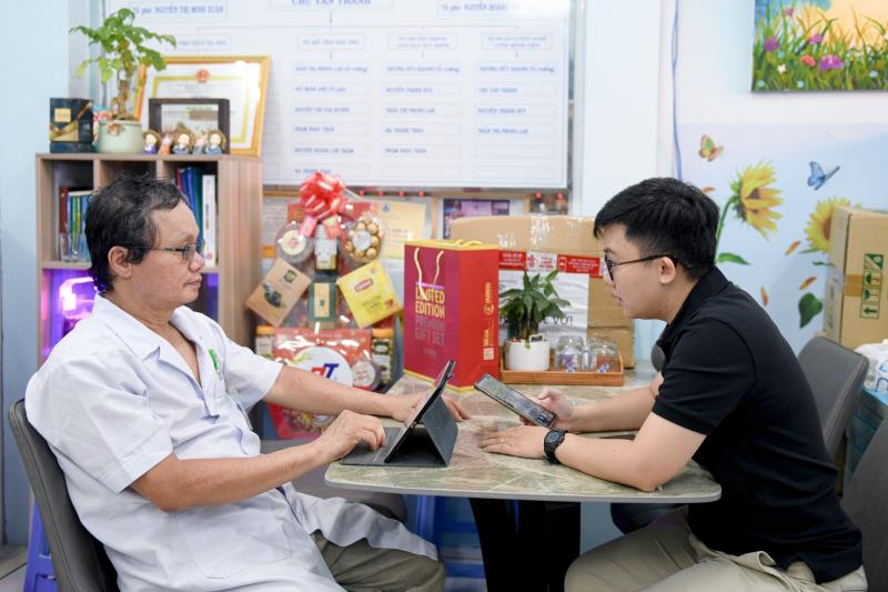 bac si Truong Huu Khanh anh 10