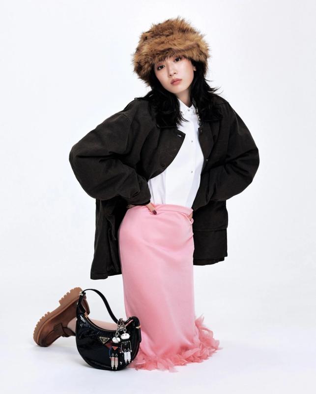 Nguyen Thuc Thuy Tien,  Hoa hau Thuy Tien,  Kera,  keo rau cu,  Dior,  Thuy Tien Dior,  Kim Soo-hyun,  Prada,  Nagano Mei,  ngoc nu Nhat Ban anh 2
