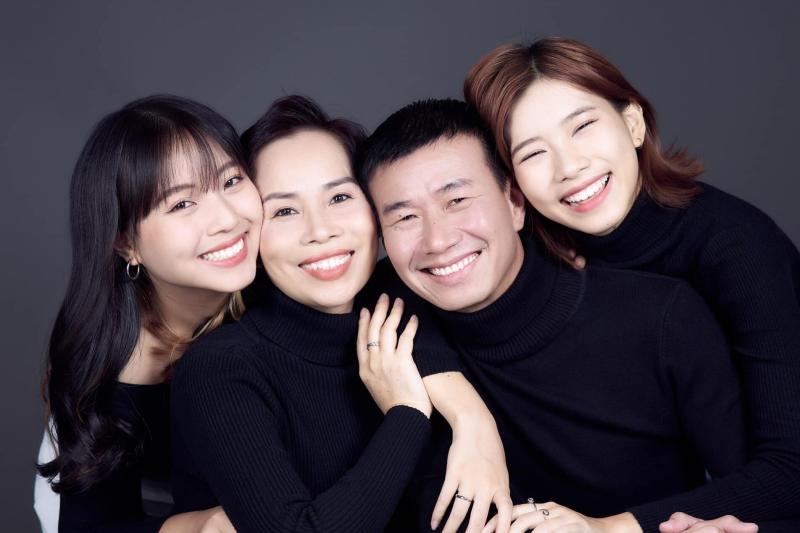 fan huy follow Thach Trang anh 1