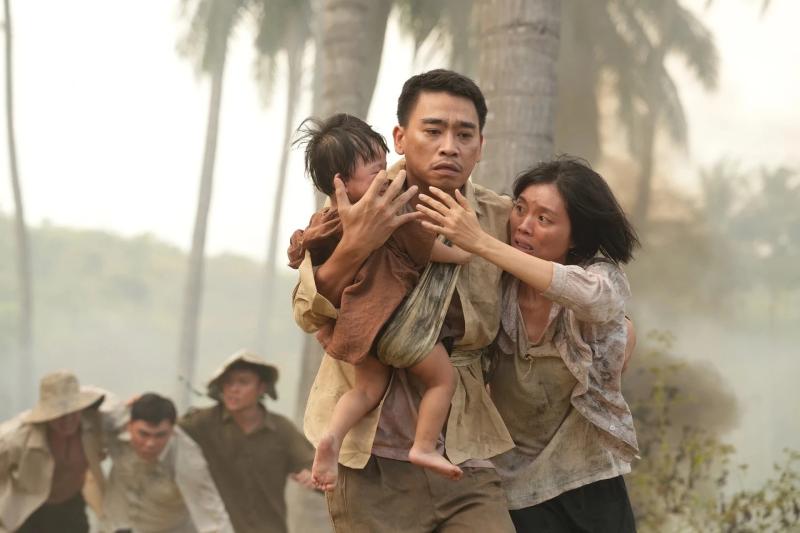 lat mat 8,  vong tay nang anh 1