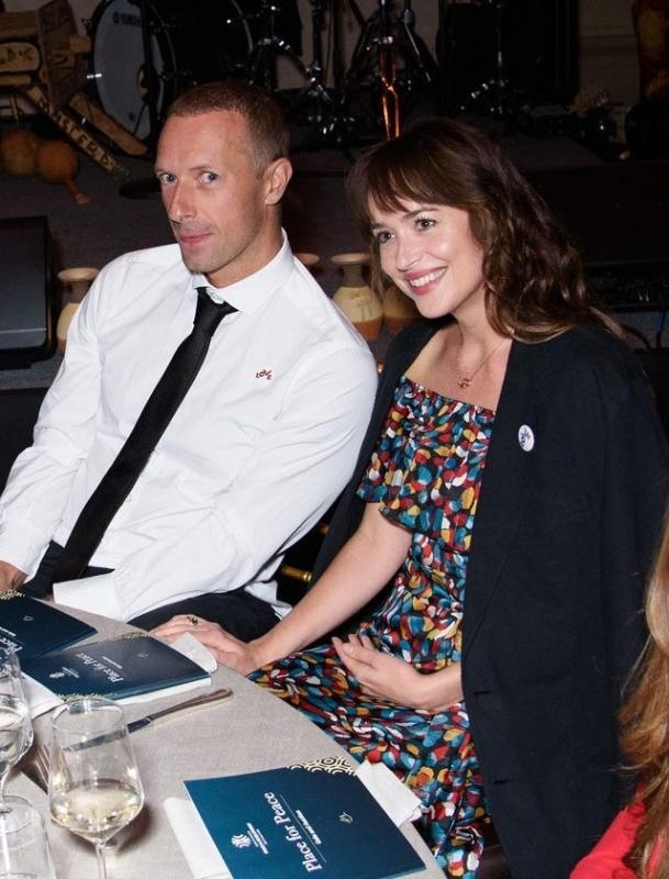 Dakota Johnson,  Chris Martin anh 9