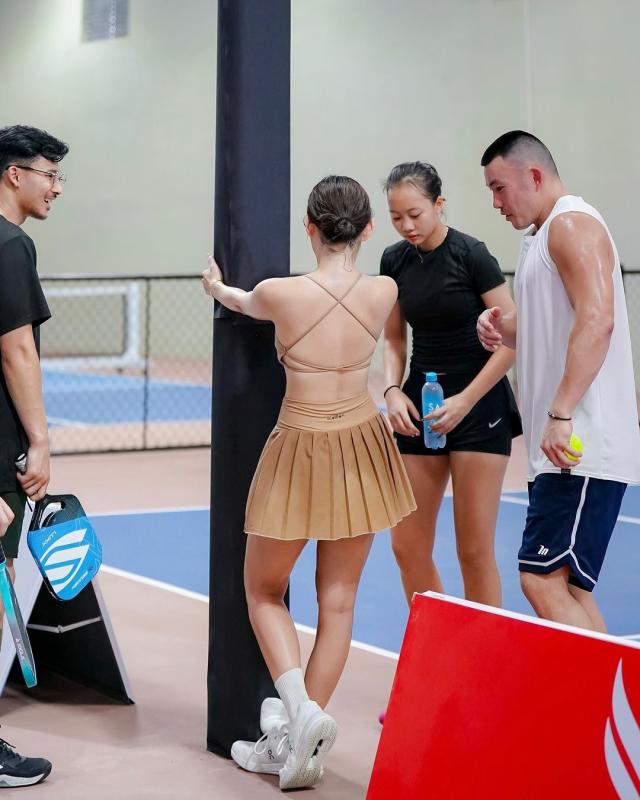 Ngoc Trinh,  Ngoc Trinh pickleball,  nu hoang noi y,  Quynh Kool,  Milan Pham anh 4