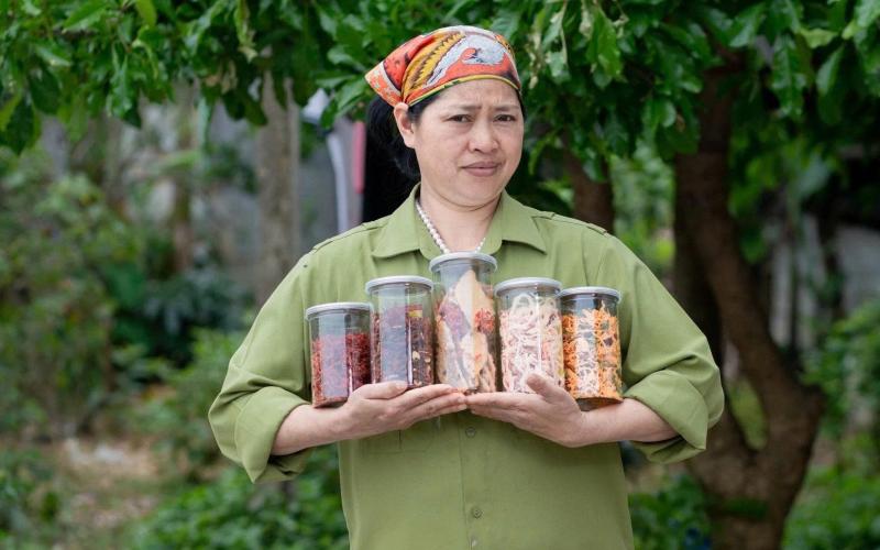 an cung ba tuyet phot anh 1