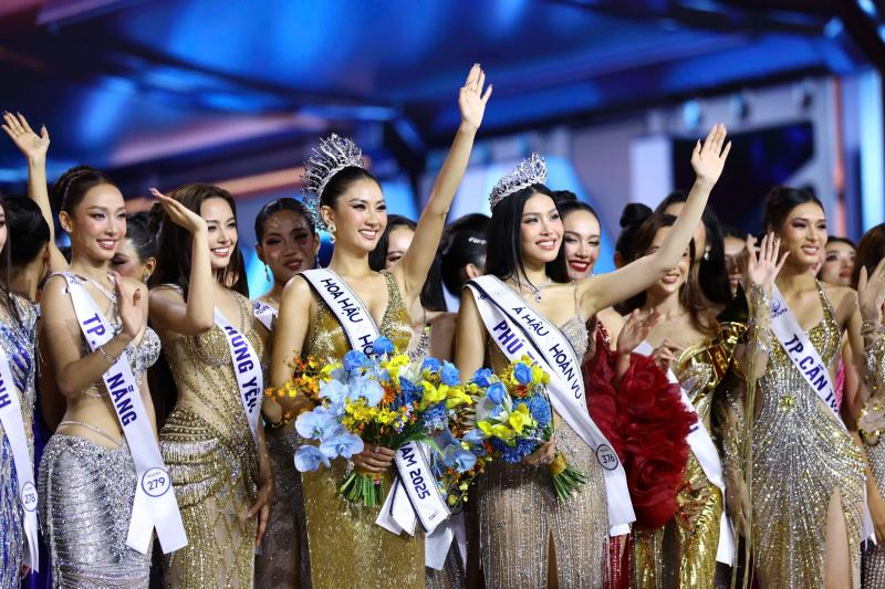 Nguyen Hoang Phuong Linh,  chung ket Miss Cosmo,  Do Cam Ly,  hoa hau hoan vu anh 1