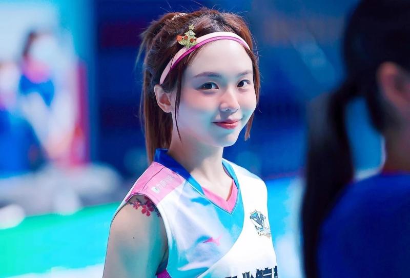 Liao Yi Jen bong chuyen anh 2