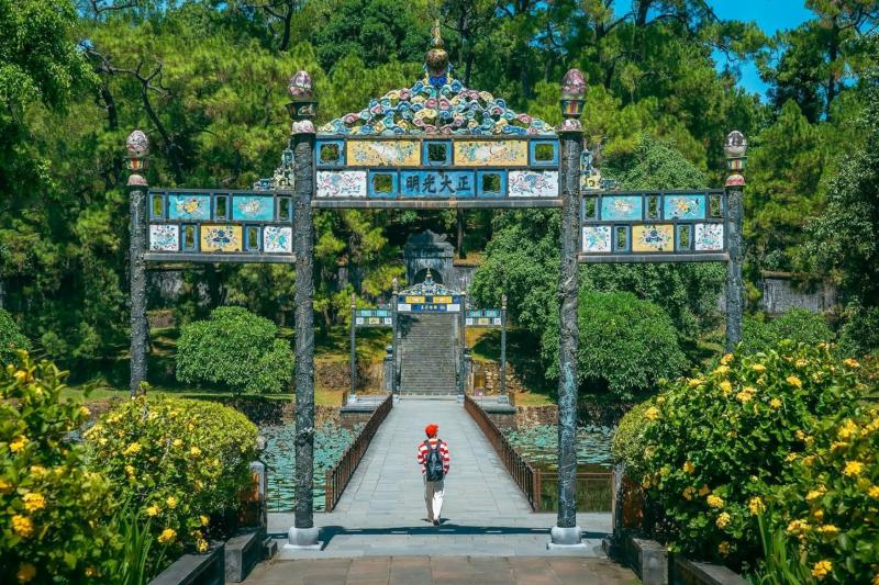 ngai vang trieu Nguyen anh 9