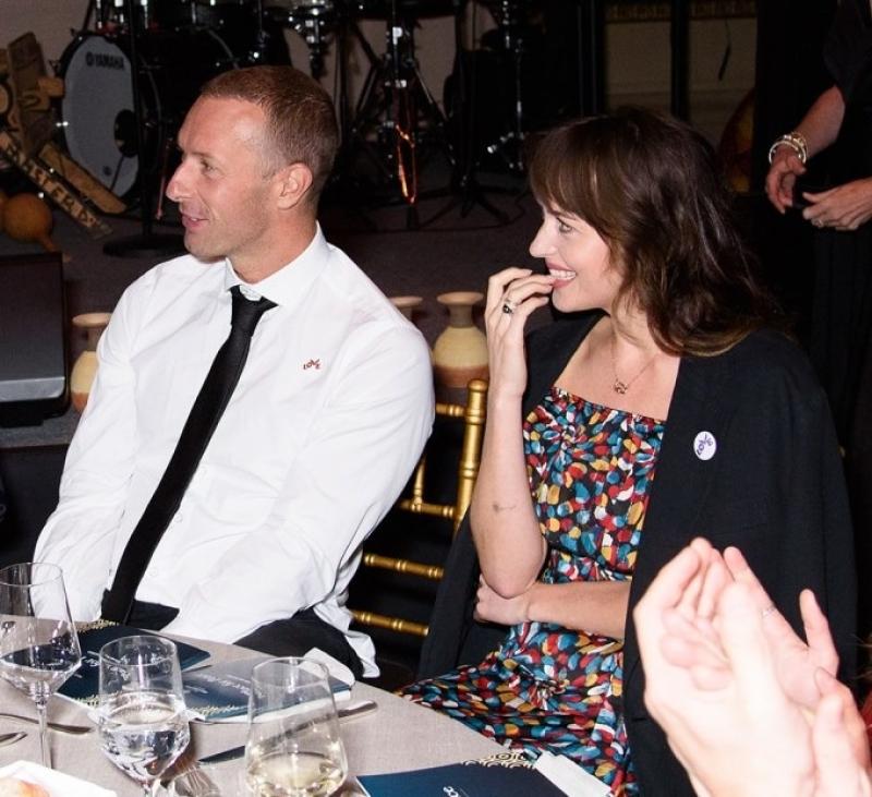Dakota Johnson,  Chris Martin anh 10