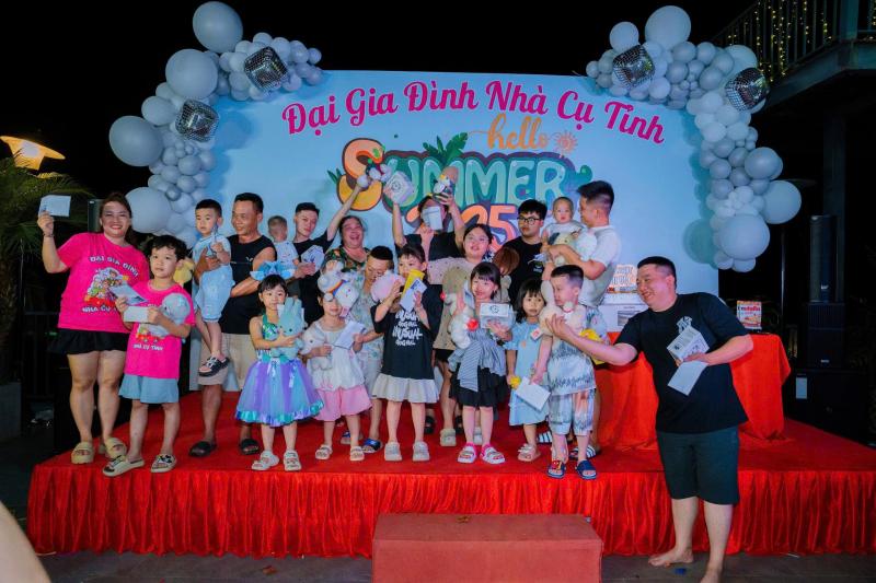 dai gia dinh du lich anh 3