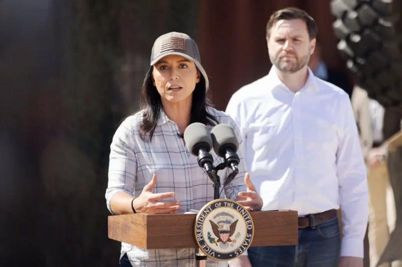 Tulsi Gabbard la ai anh 4