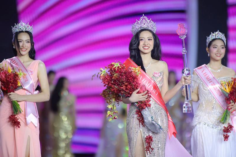 hoa hau Viet Nam,  chung ket hoa hau,  hoa hau anh 1