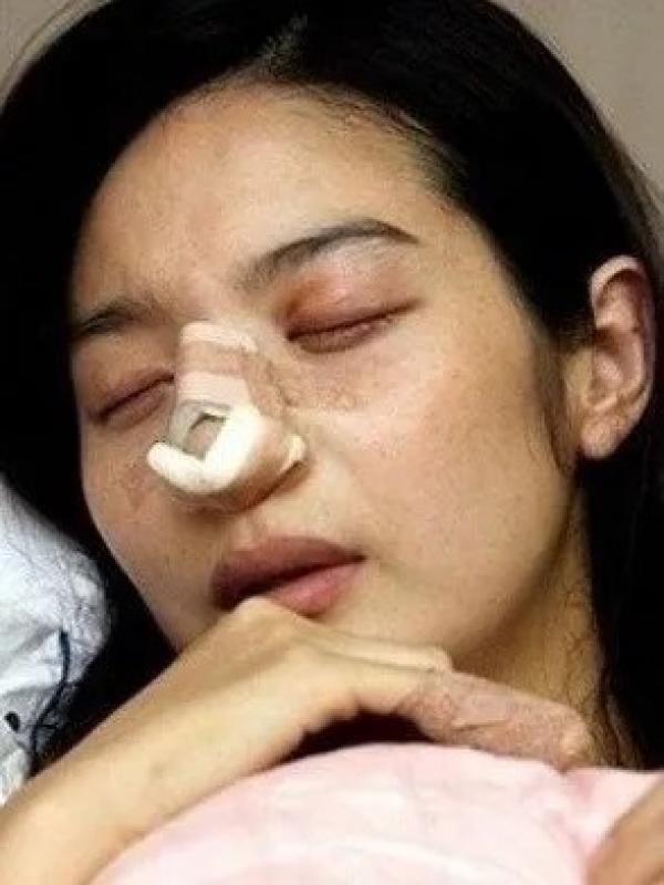 Song Hye Kyo,  Song Joong Ki,  sao Han anh 2