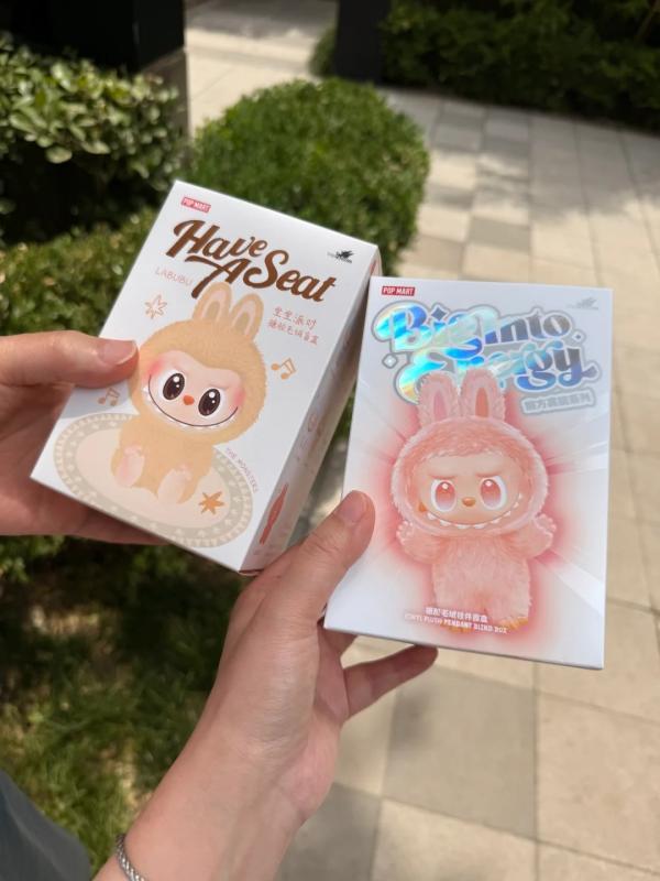 Labubu,  do choi labubu,  Pop Mart,  ngan hang tang labubu, anh 1