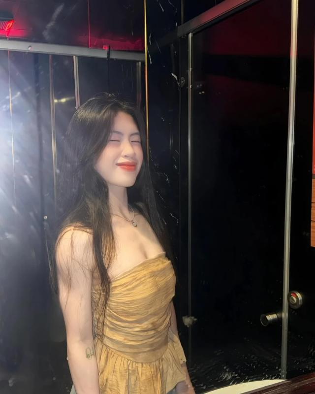 Thanh Nha,  hot girl bong da,  nguoi yeu Thanh Nha anh 12