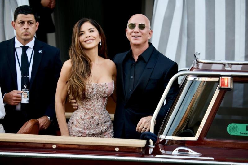 dam cuoi cua Jeff Bezos anh 2