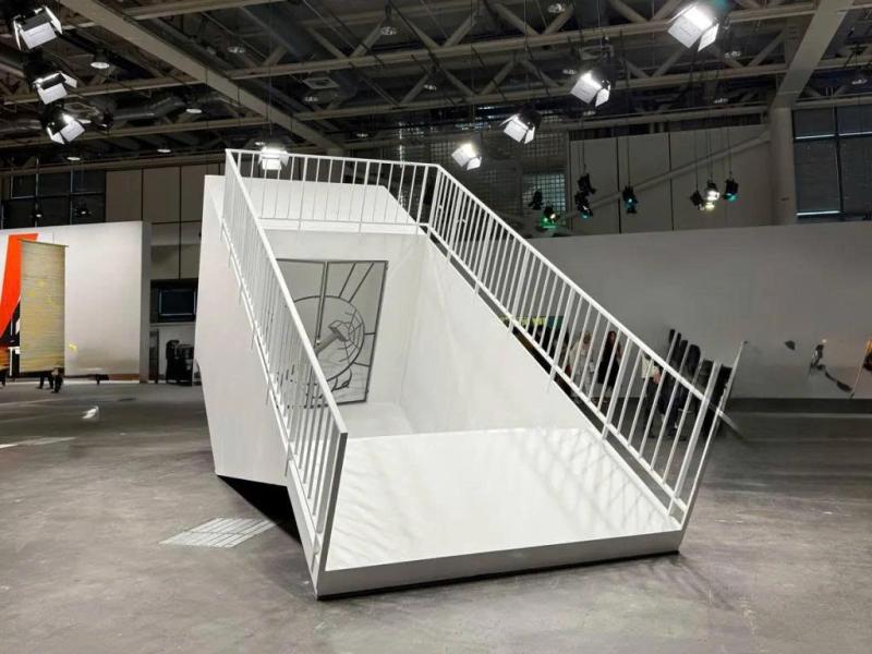tac pham art basel anh 3