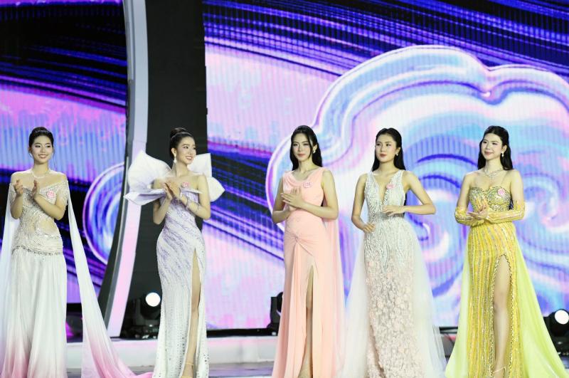 hoa hau Viet Nam,  chung ket hoa hau,  ha truc linh anh 3