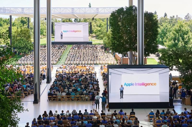 phim dien anh F1,  Apple san xuat phim,  Apple Intelligence ra mat,  xem phim F1 anh 2