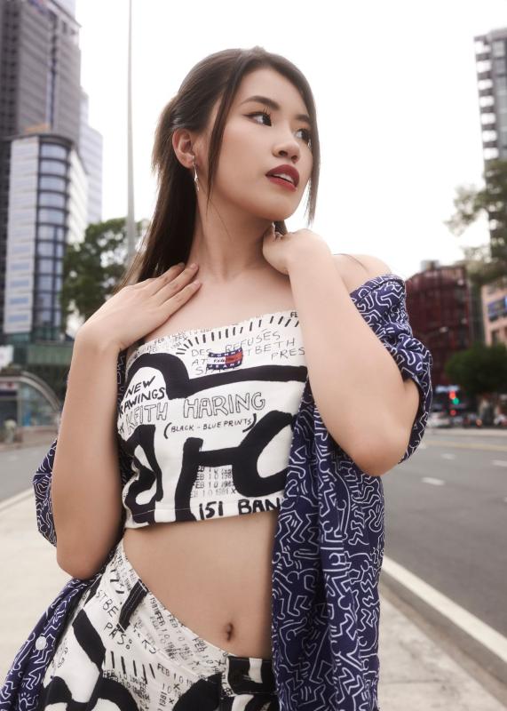 Phao,  em xinh say hi anh 13