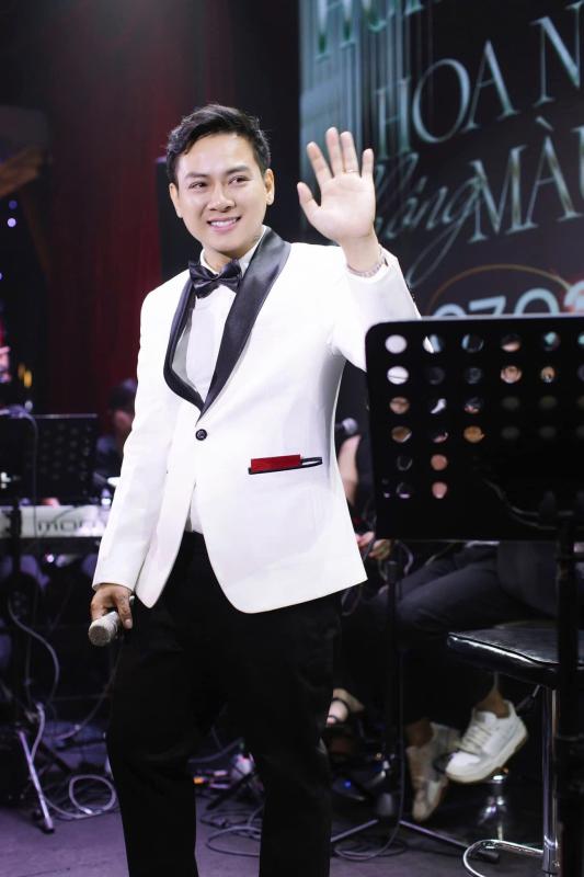 Hoai Lam anh 1