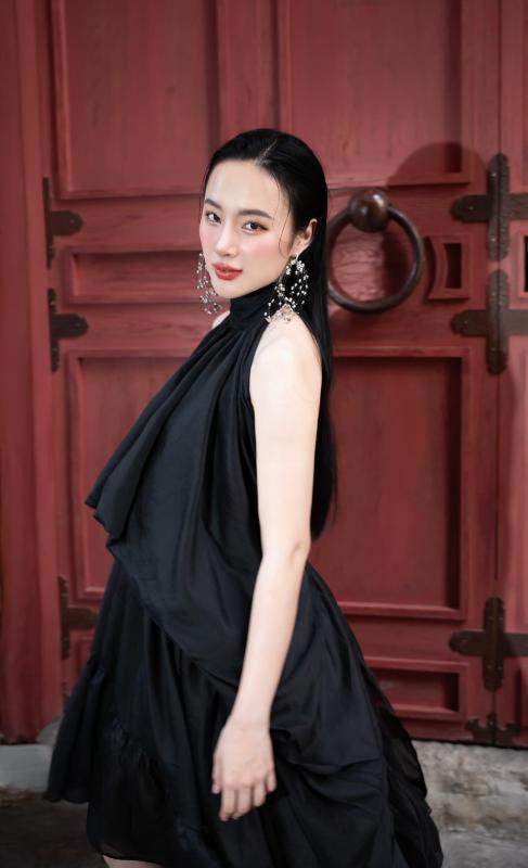 Angela Phuong Trinh lo anh 3
