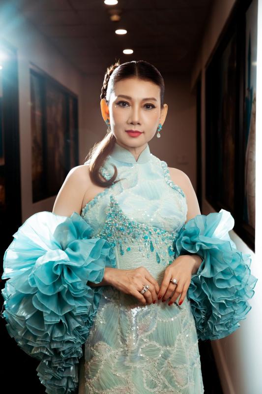 my uyen,  hon gai la,  nghe si my uyen anh 6