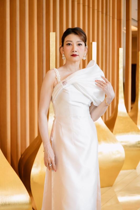 my uyen,  hon gai la,  nghe si my uyen anh 8