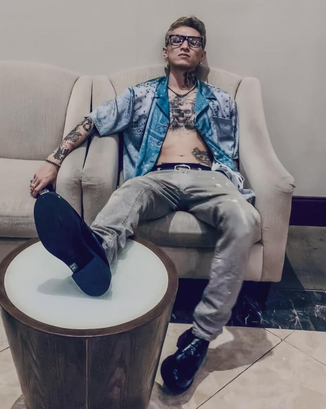 Binh Gold,  rapper Binh Gold,  Binh Gold boy pho,  HIEUTHUHAI,  Andree Right Hand,  Quan A.P anh 1