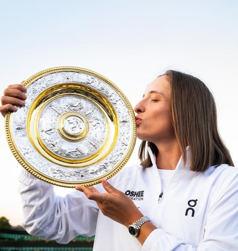 Nha vo dich Wimbledon,  Rolex Daytona,  Rolex Datejust,  Dong ho xa xi,  Jannik Sinner,  Carlos Alcaraz,  Iga Swiatek,  Dong ho Rolex anh 8