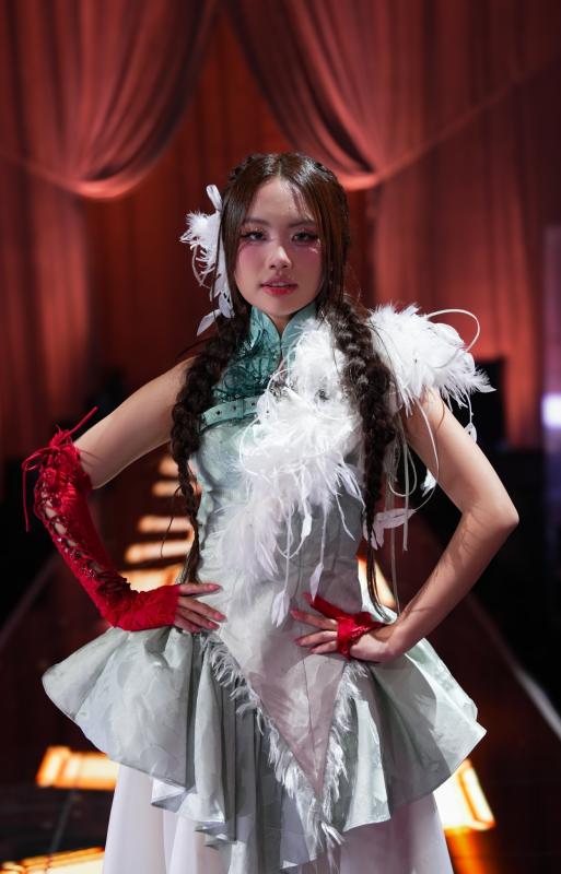 Phuong My Chi anh 2