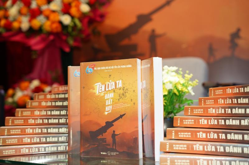 Bo doi Ten lua anh 2