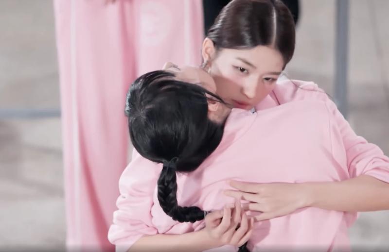 Em xinh "say hi" anh 1