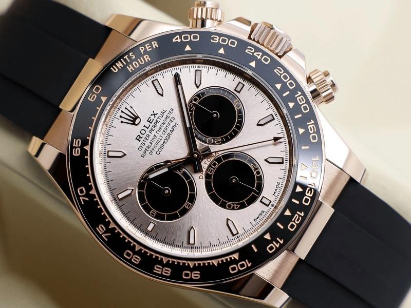 Nha vo dich Wimbledon,  Rolex Daytona,  Rolex Datejust,  Dong ho xa xi,  Jannik Sinner,  Carlos Alcaraz,  Iga Swiatek,  Dong ho Rolex anh 4