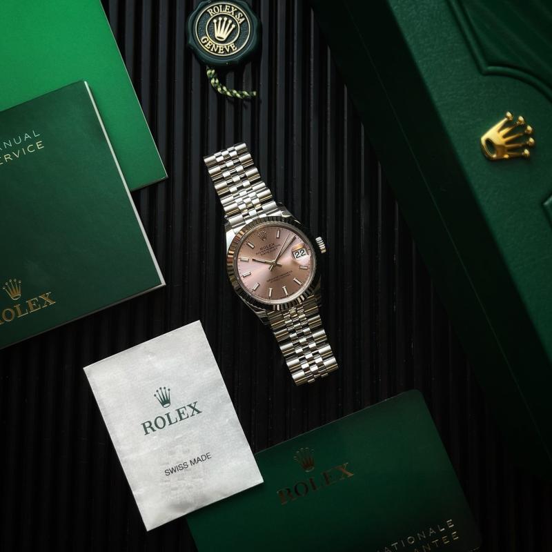 Nha vo dich Wimbledon,  Rolex Daytona,  Rolex Datejust,  Dong ho xa xi,  Jannik Sinner,  Carlos Alcaraz,  Iga Swiatek,  Dong ho Rolex anh 9