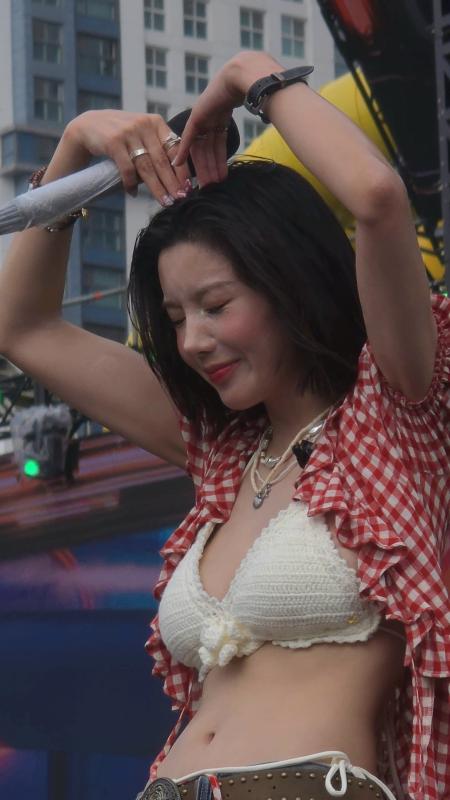 Le hoi nuoc anh 6