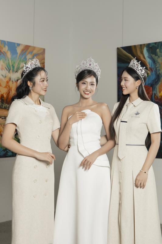 truc linh,  hoa hau truc linh,  a hau van nhi anh 1