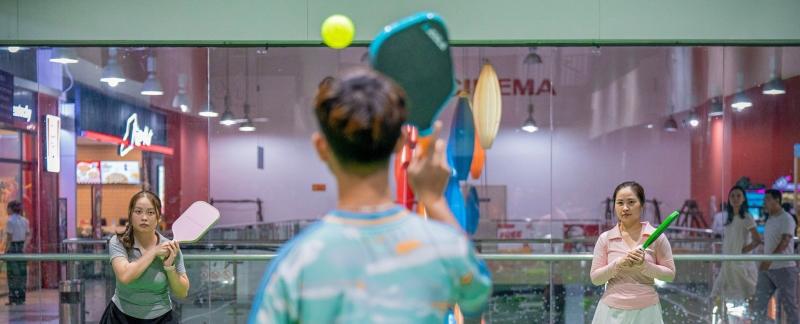 san pickleball trong nha,  san pickleball Ha Noi,  pickleball Ha Noi,  San pickleball,  Pickleball Ha Noi,  Choi pickleball,  San may lanh,  San TTTM,  Pickle-mall anh 1