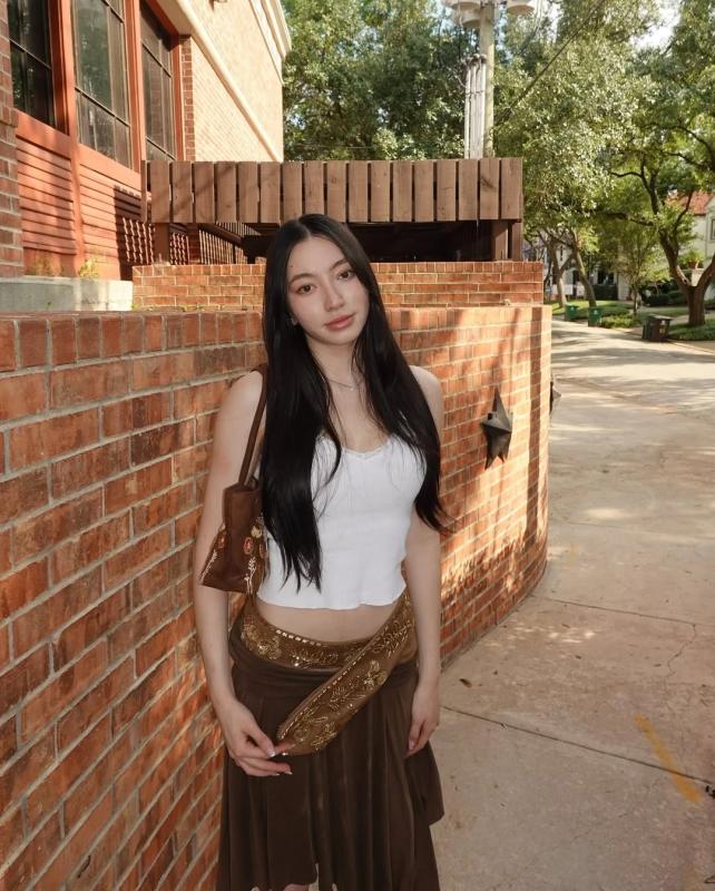 Isabella Quynh Tien Ho anh 2