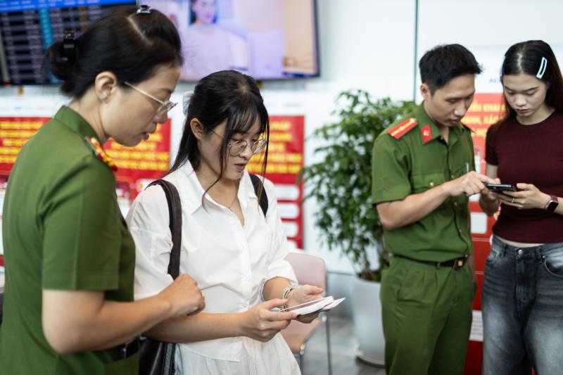thu tuc bay,  vneid,  cong an tphcm,  c06,  pc06,  bo cong an anh 6