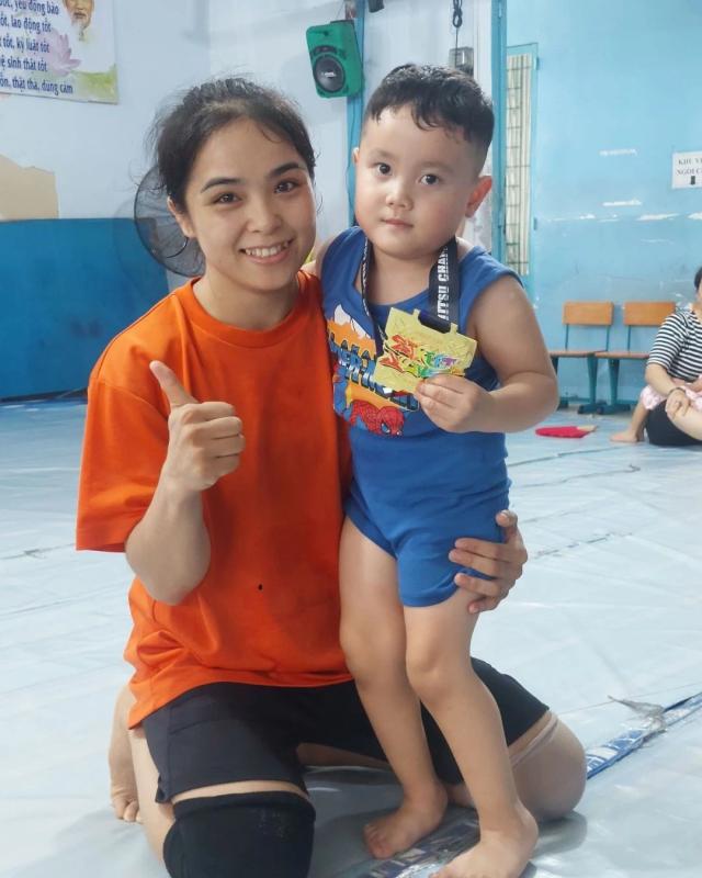 Lo Thi Phung MMA anh 5