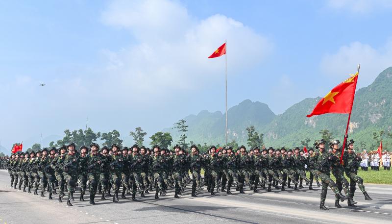 Dieu binh Quoc khanh anh 17