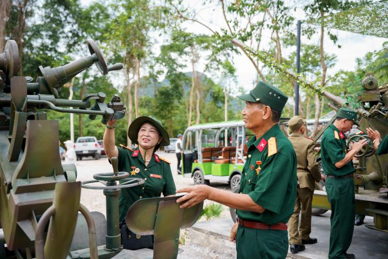 Hang Chi Huy anh 26