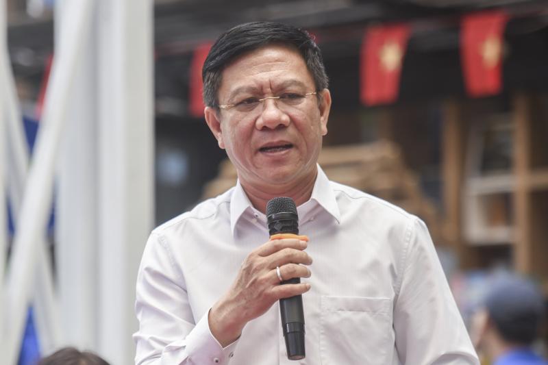 Duong sach TP.HCM anh 2