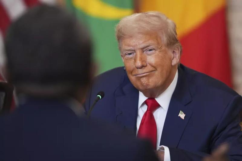 lay long ong Trump anh 2